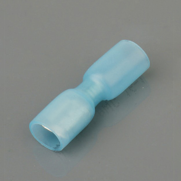Heat shrink fully insulated easy to insert bullet socket